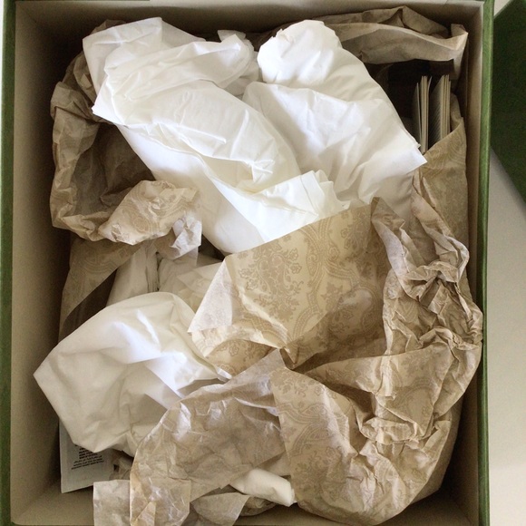 AUTHENTIC GUCCI EMPTY LARGE SHOE BOX - Picture 11 of 11